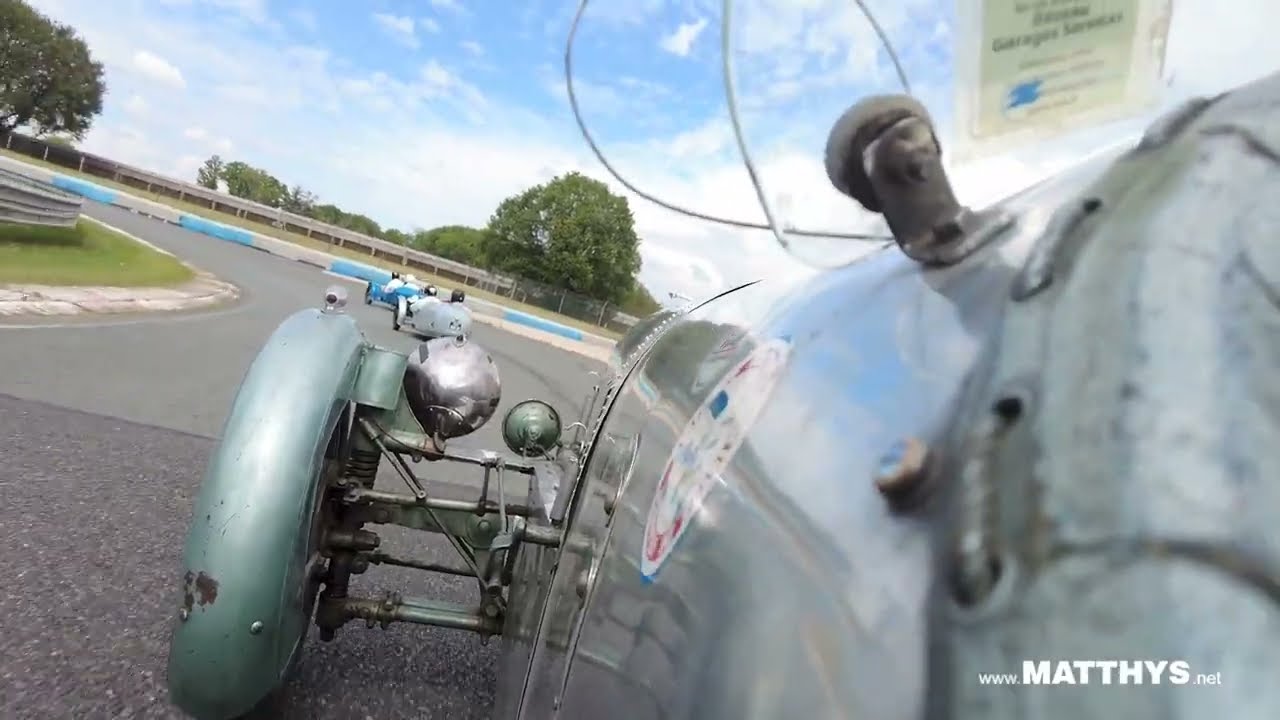 Aluminium poetsen met Autosol