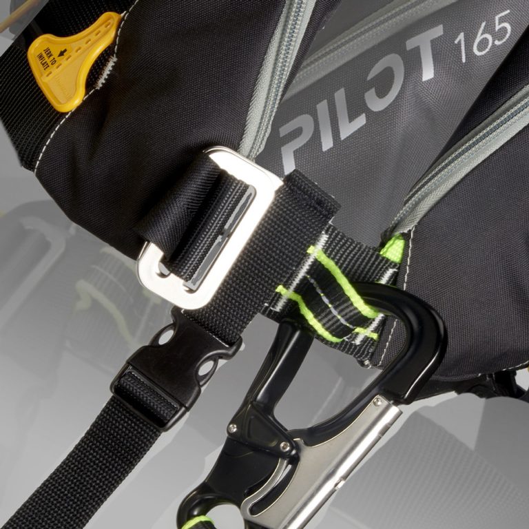 Pilot Inflatable Lifejacket 165N, Auto, Black Adult Lifejackets Cavo Yachting