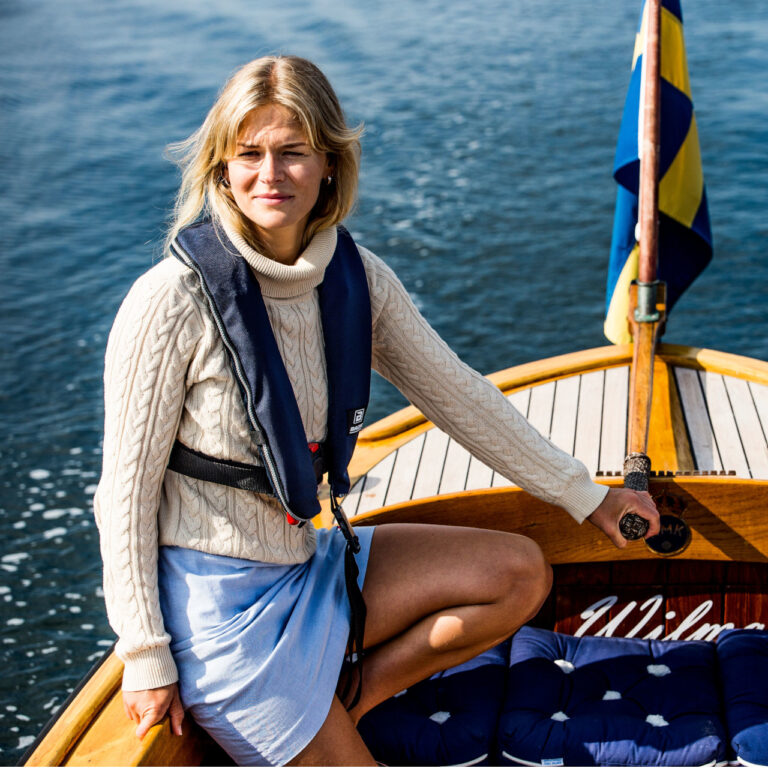 Baltic Winner Infl. Lifejacket, 165N, Auto with Harness Adult Lifejackets Cavo Yachting